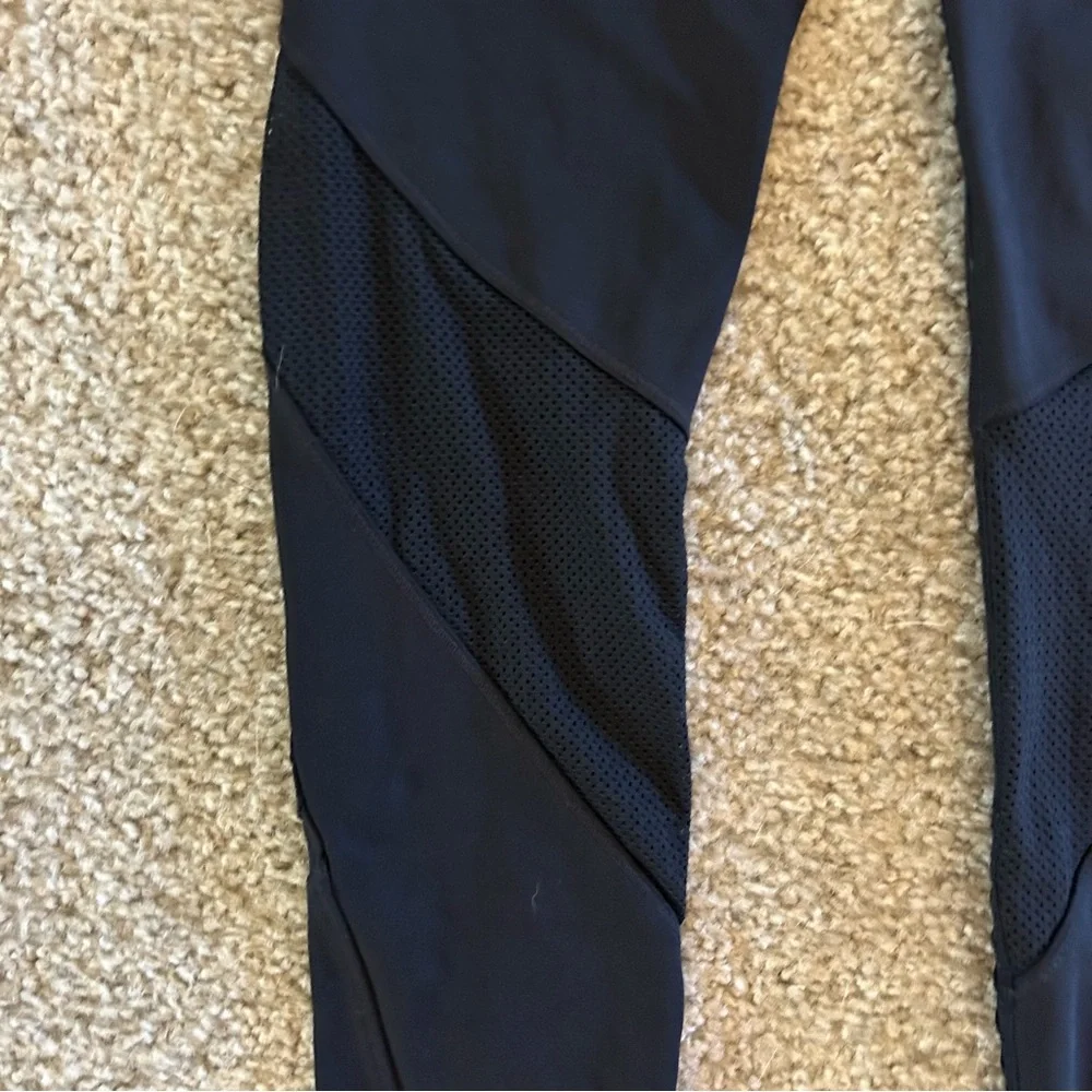 IVY PARK Leggings with Mesh and‎ Moto Detailing and Flip Belt Zipper Pocket